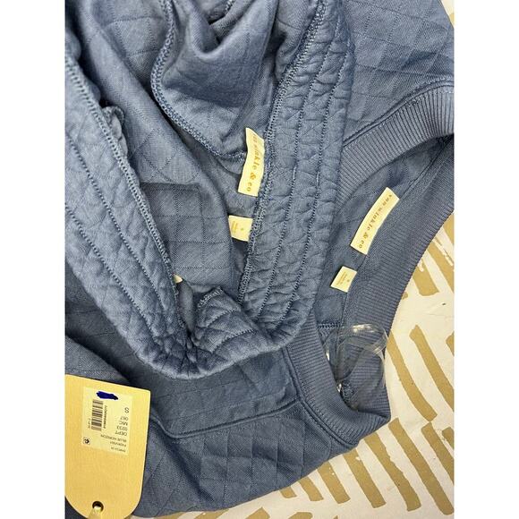 Vanwinkle Co. blue quilted set size small new tag - Picture 7 of 7